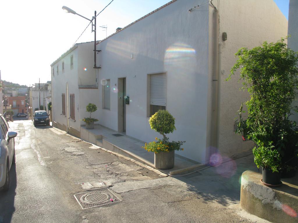 La Casa Dei Nonni Bed & Breakfast Custonaci Eksteriør bilde